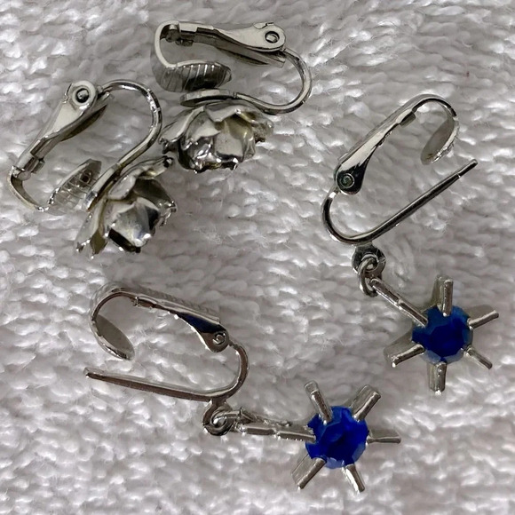 Vintage Silver Tone  Rose & Silver Tone Blue Star Clip On Earrings x2 - Picture 3 of 9